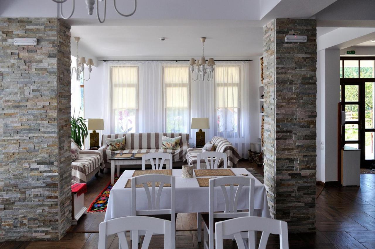Pensiunea Doina Bucovinei Hotel Mînăstirea Humorului Eksteriør billede
