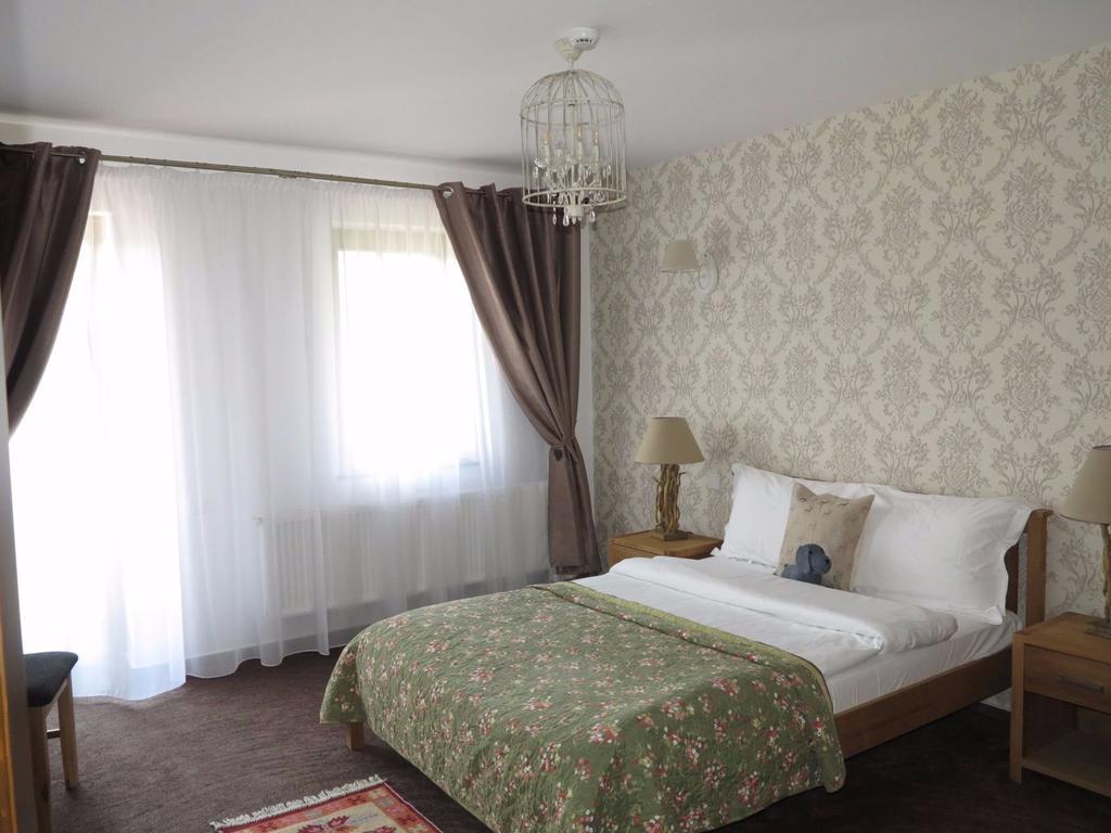 Pensiunea Doina Bucovinei Hotel Mînăstirea Humorului Eksteriør billede